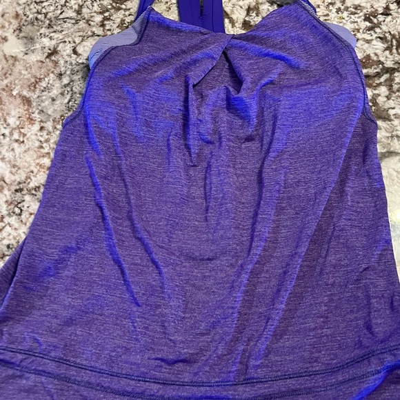 Lululemon Shirt Womens 6 Power Y Tank Top Purple Built in Bra Racerback Activewe - Picture 11 of 11